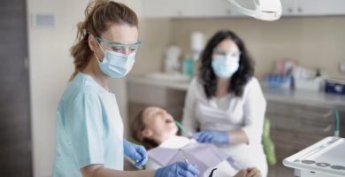 ¿Cómo mejorar el posicionamiento de tu clínica dental?